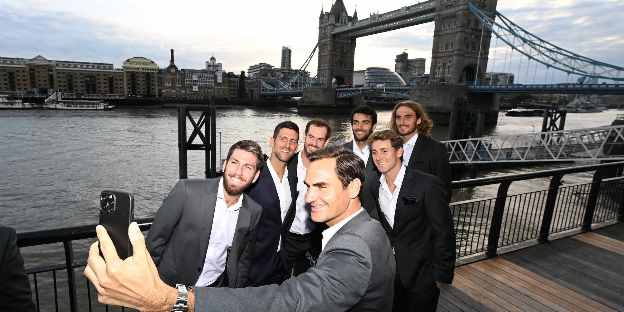 Κοστουμάτοι τενίστες στο Λονδίνο για το Laver Cup