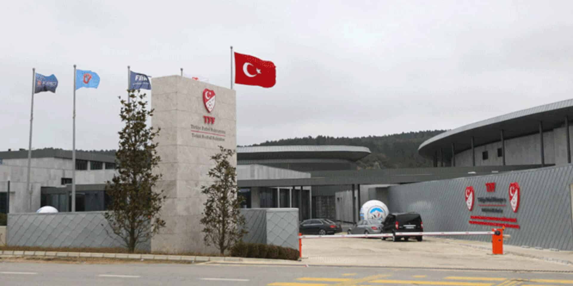 Πυροβολισμοί στην TFF στην Κωνσταντινούπολη