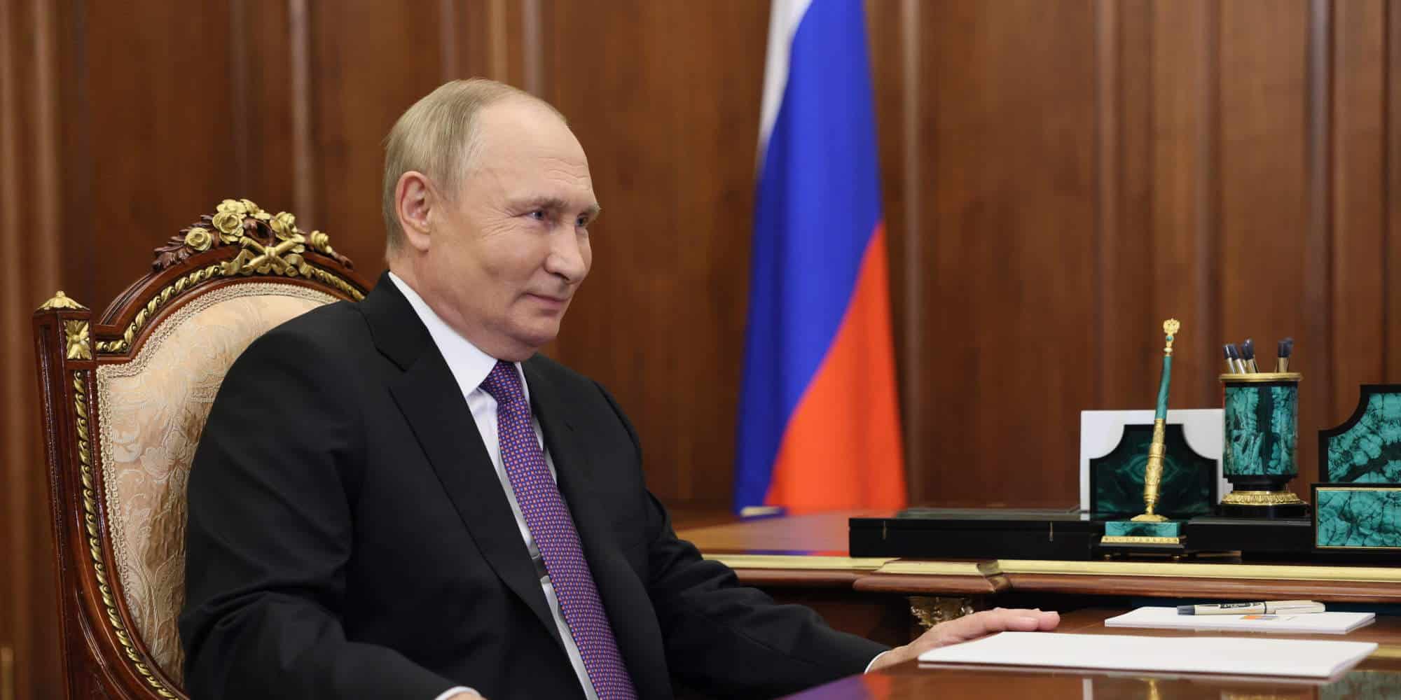 Ο Ρώσος πρόεδρος Βλαντιμίρ Πούτιν στο γραφείο του στο Κρεμλίνο