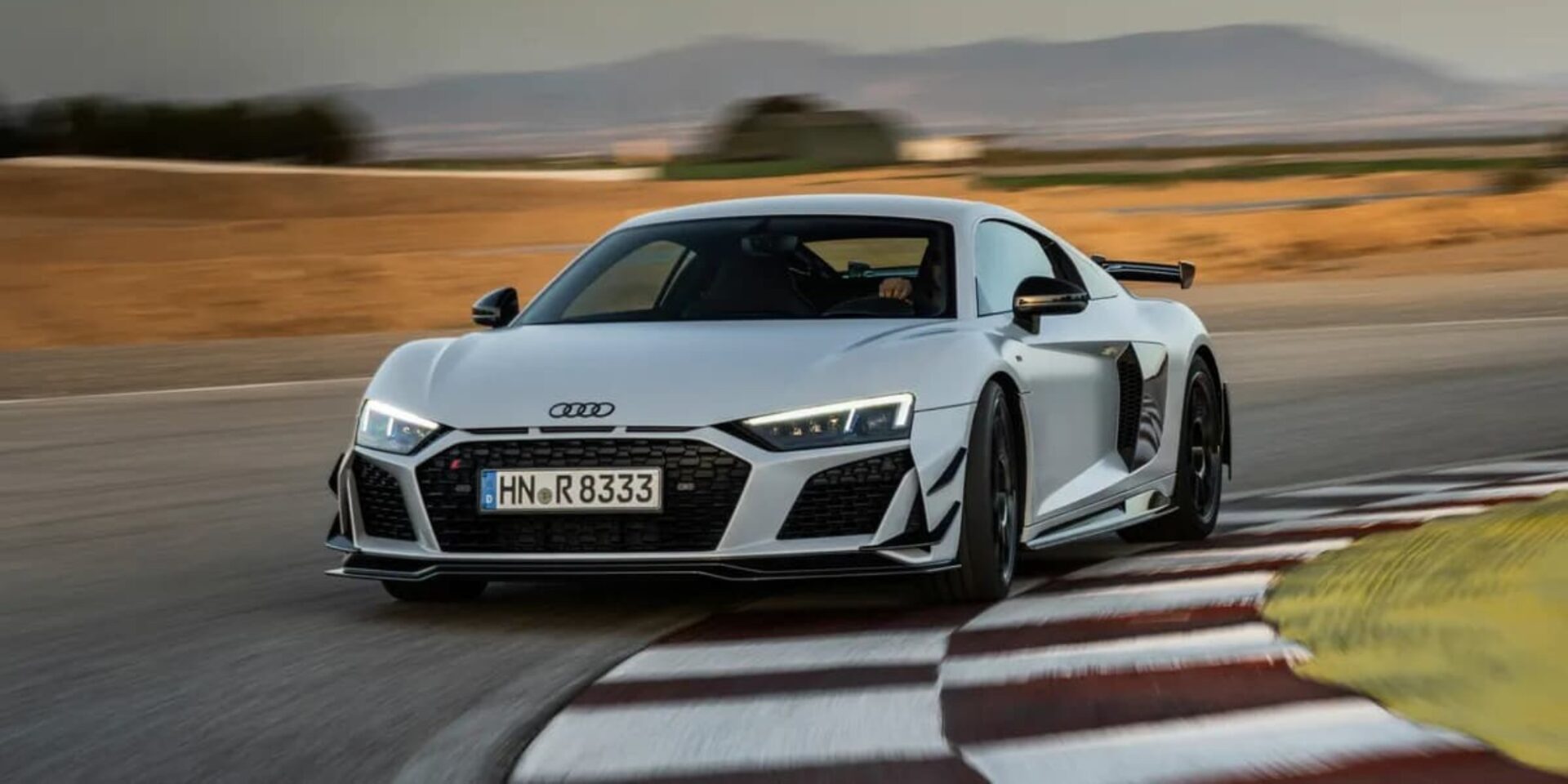 Το νέο Audi R8 Coupé V10 GT RWD