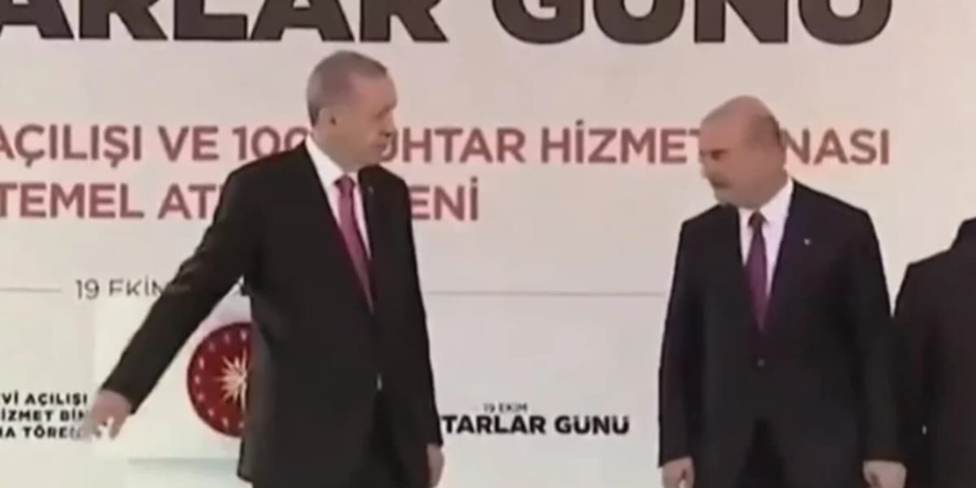 H στιγμή του Ταγίπ Ερντογάν προς τον Σουλεϊμάν Σοϊλού