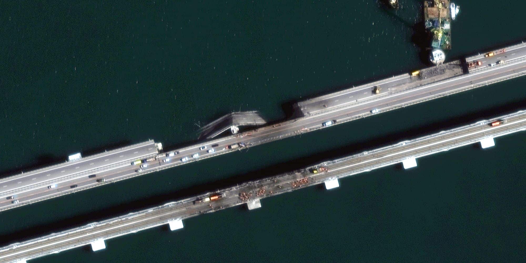 Εικόνα από τη γέφυρα της Κριμαίας μετά την έκρηξη
