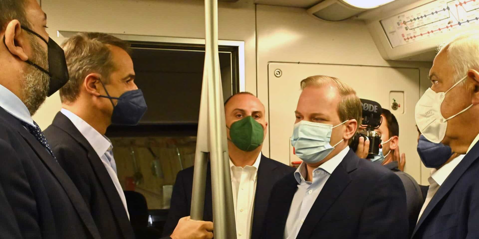 Κυριάκος Μητσοτάκης και Κώστας Καραμανλής στο νέο μετρό