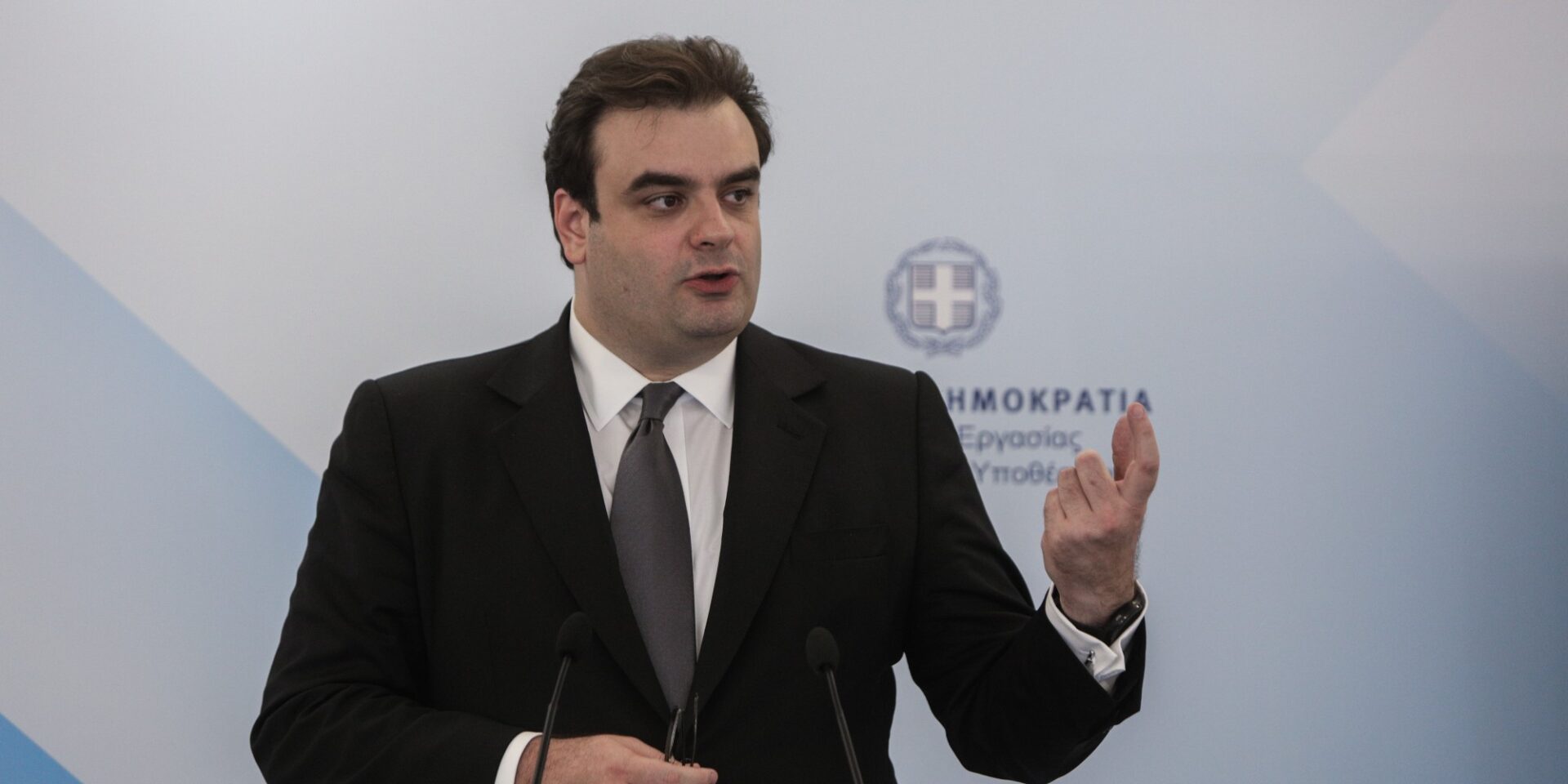 O Κυριάκος Πιερρακάκης