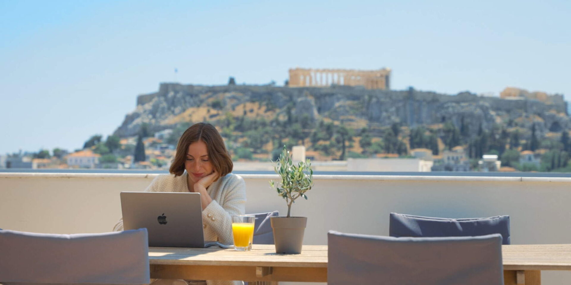 Στιγμιότυπο από το βίντεο Open Air Athens