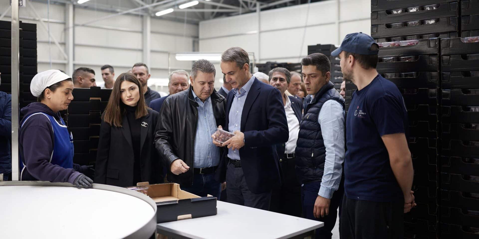 Ο Κυριάκος Μητσοτάκης σε περιοδεία στην Πέλλα