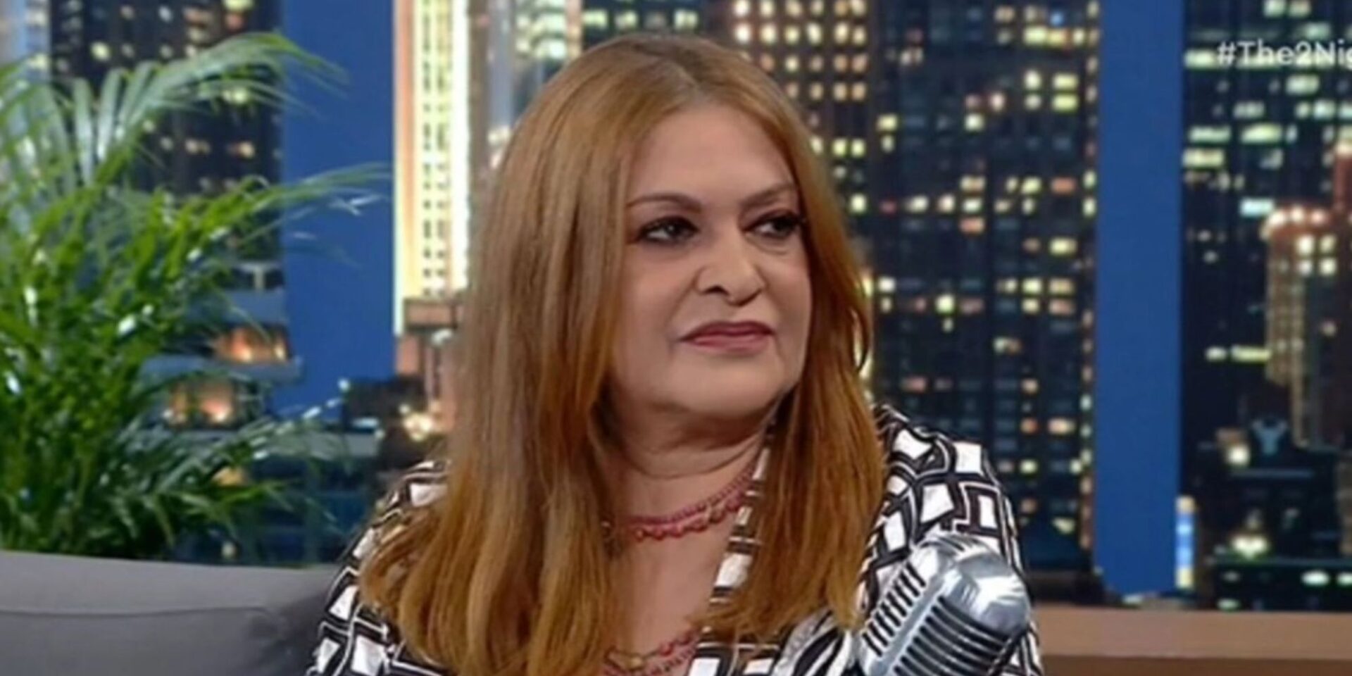 H Τζόυς Ευείδη στο «The 2Night Show»