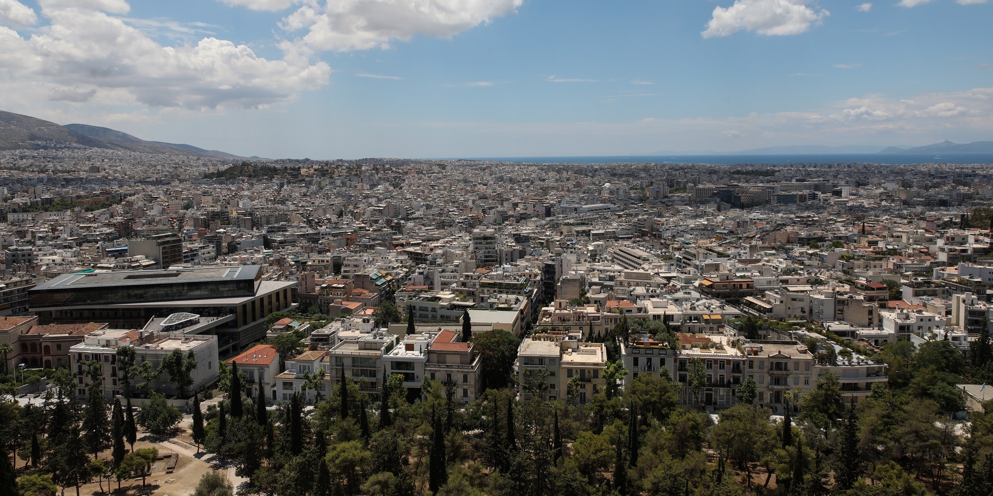 Προσελκύει επενδυτές η αγορά ακινήτων στην Ελλάδα