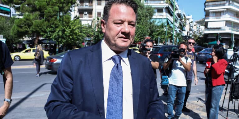 Τελευταία εξέλιξη: Προσήχθη στην Εισαγγελία η πρώην σύζυγός του Απόστολου Λύτρα – Αναζητείται ο ποινικολόγος