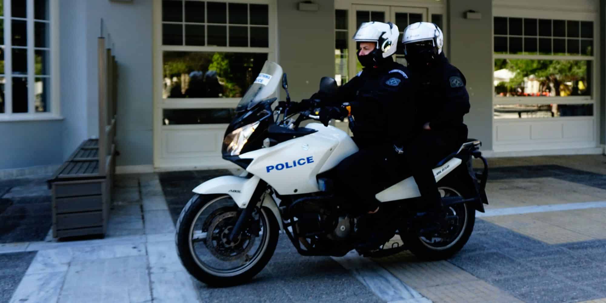 Αστυνομικοί της ομάδας ΔΙ.ΑΣ. σε μοτοσυκλέτα στην Αθήνα