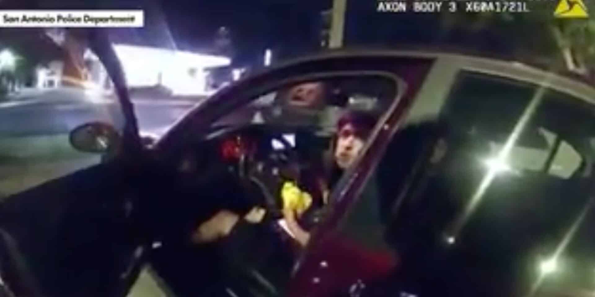 Αστυνομικός στις ΗΠΑ πυροβόλησε 17χρονο την ώρα που έτρωγε μπέργκερ