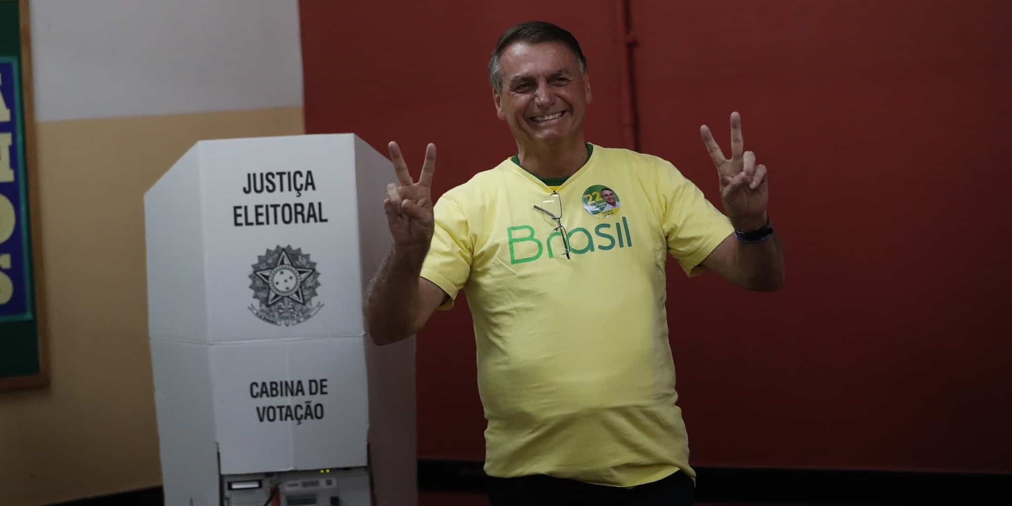 Προβάδισμα στον Ζαΐχ Μπολσονάρου δίνουν τα πρώτα αποτελέσματα στη Βραζιλία