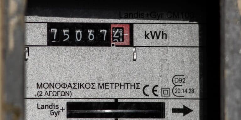 Στα ύψη το ρεύμα: Εκτίναξη τιμής πάνω από τα 200 ευρώ ανά MWh – Ξύπνησαν μνήμες καλοκαιριού!