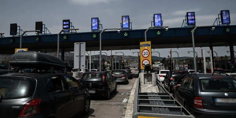 Αυτοκίνητα: Με σάρωση πινακίδων ο έλεγχος για παράνομη κυκλοφορία – Ποιοι οδηγοί «φλερτάρουν» με πρόστιμο 10.000 ευρώ