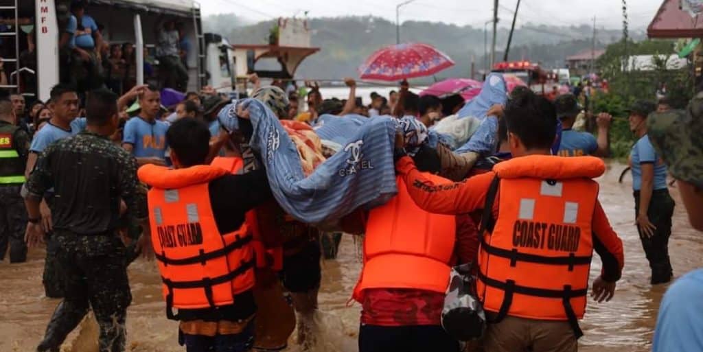 Νεκροί στις Φιλιππίνες από τις πλημμύρες