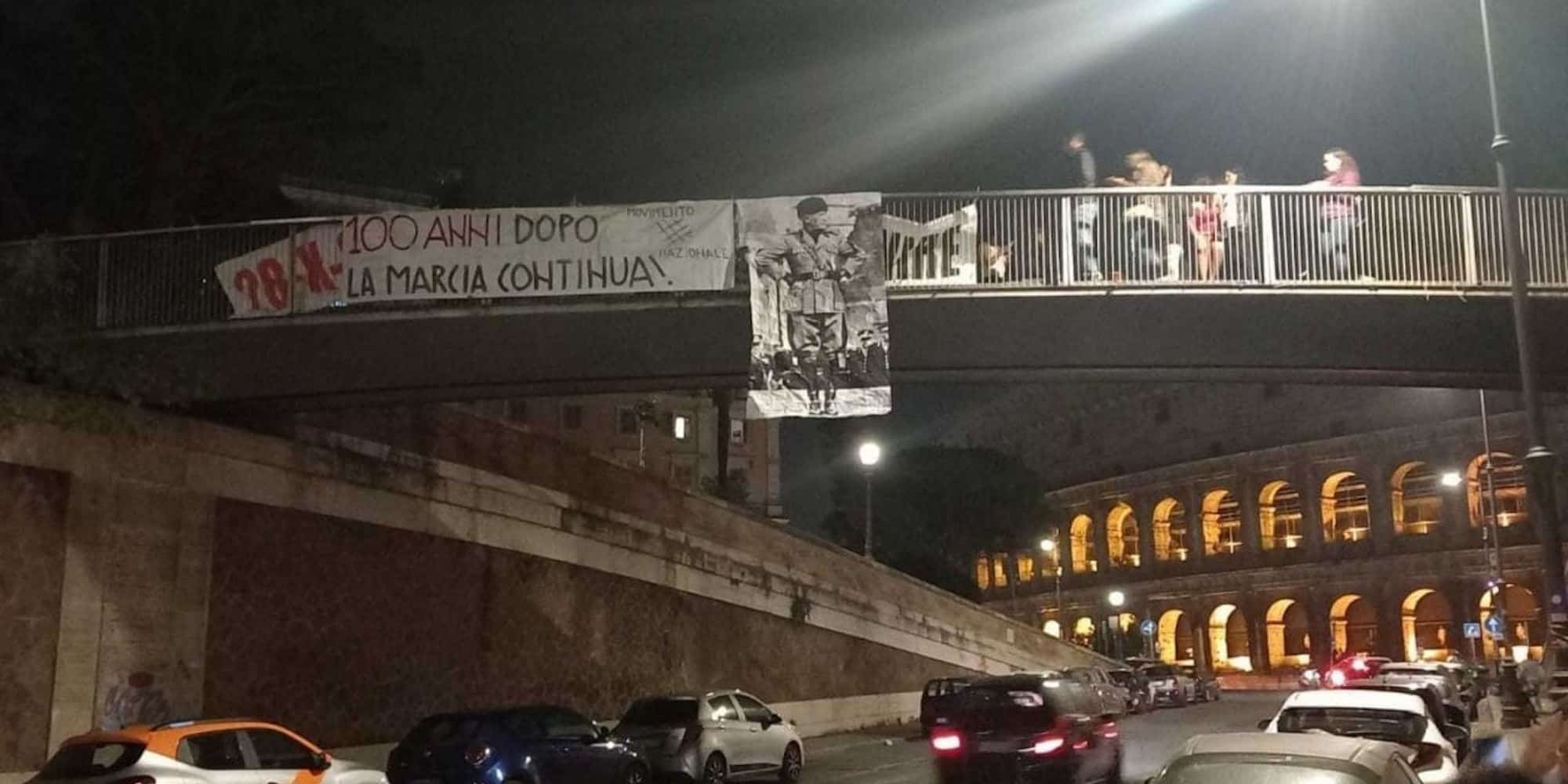 Φασιστική οργάνωση κρέμασε σε γέφυρα φωτογραφία του Μουσολίνι