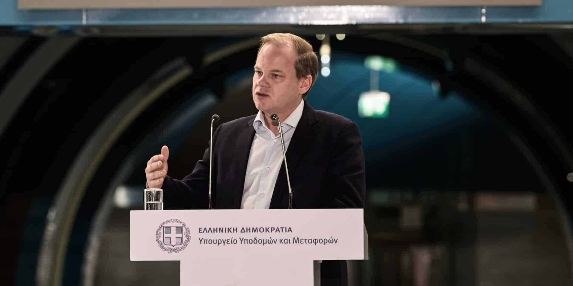 O υπουργός Μεταφορών Κώστας Καραμανλής