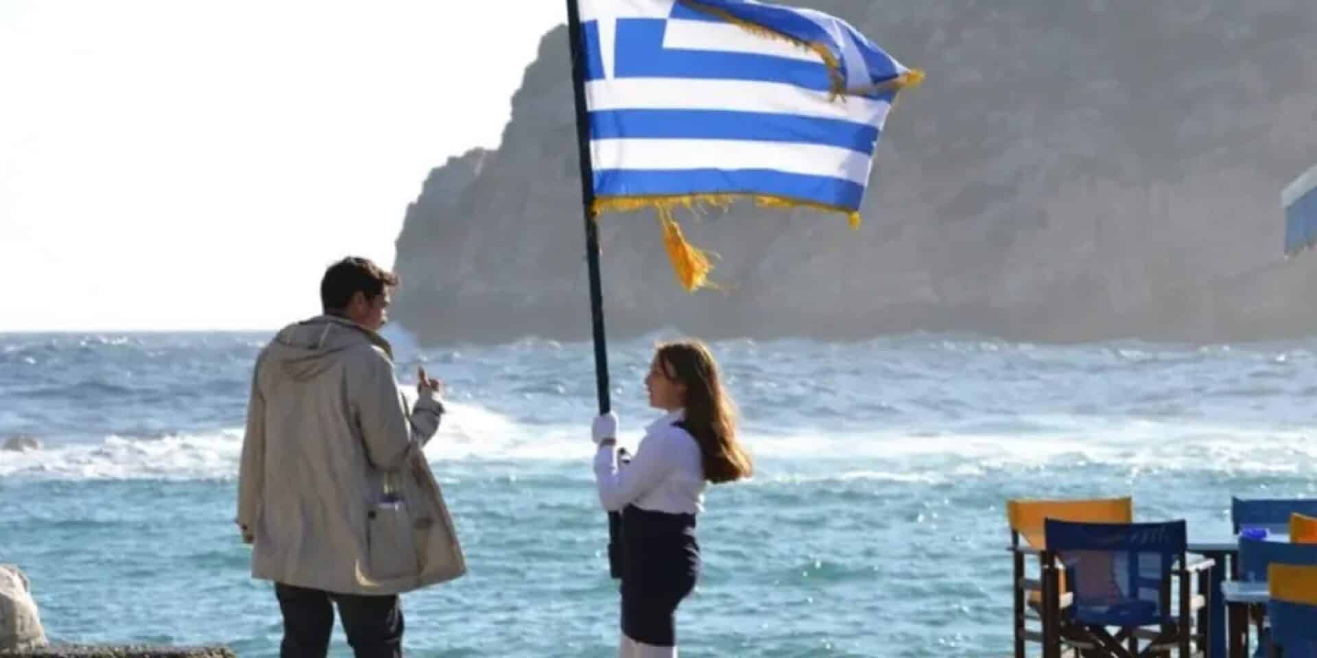 Η μαθήτρια που παρέλασε μόνη στο χωριό Απόλλωνας στη Νάξο