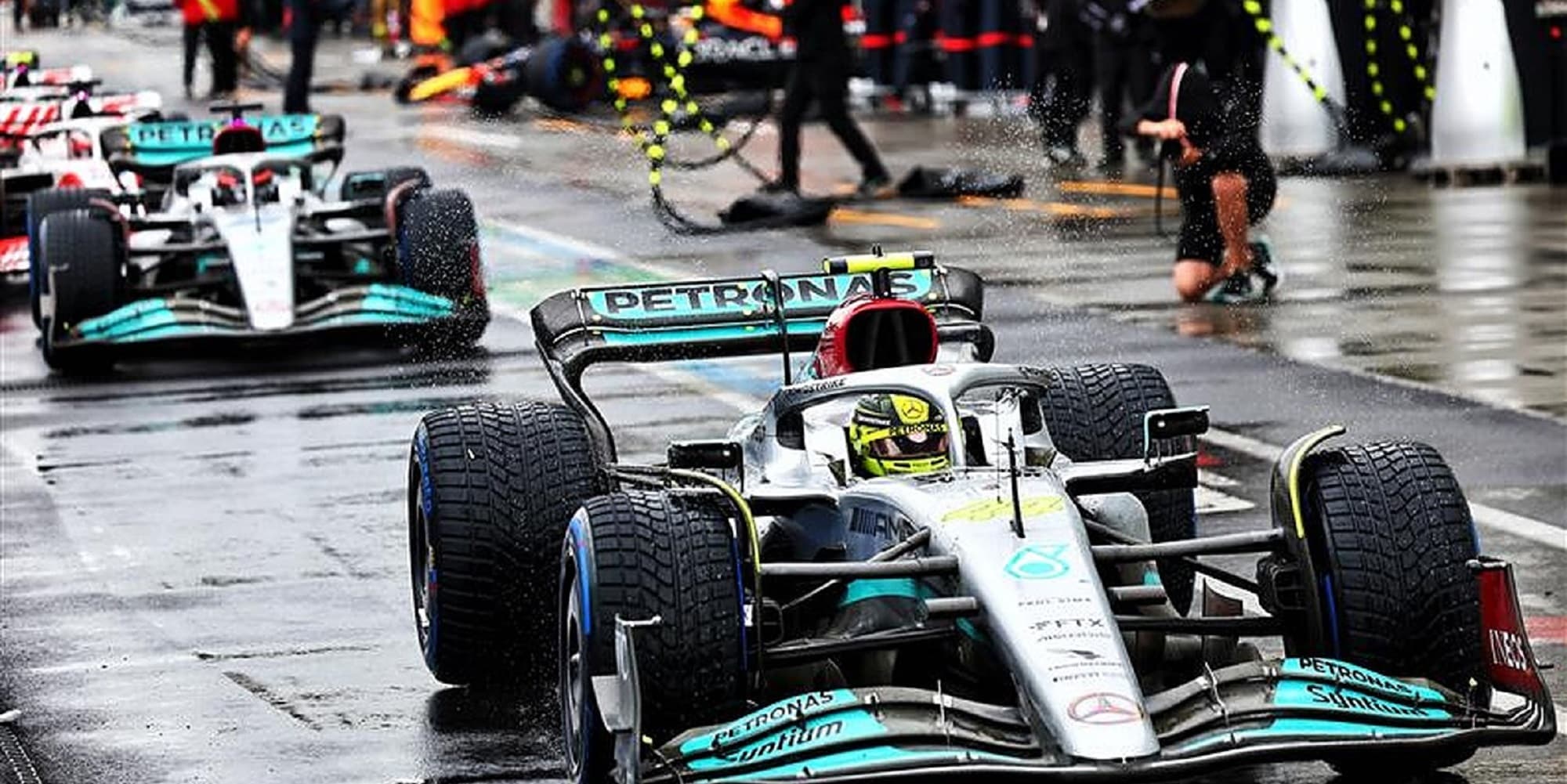 Αλλάζει στρατηγική η Mercedes για τη Formula 1