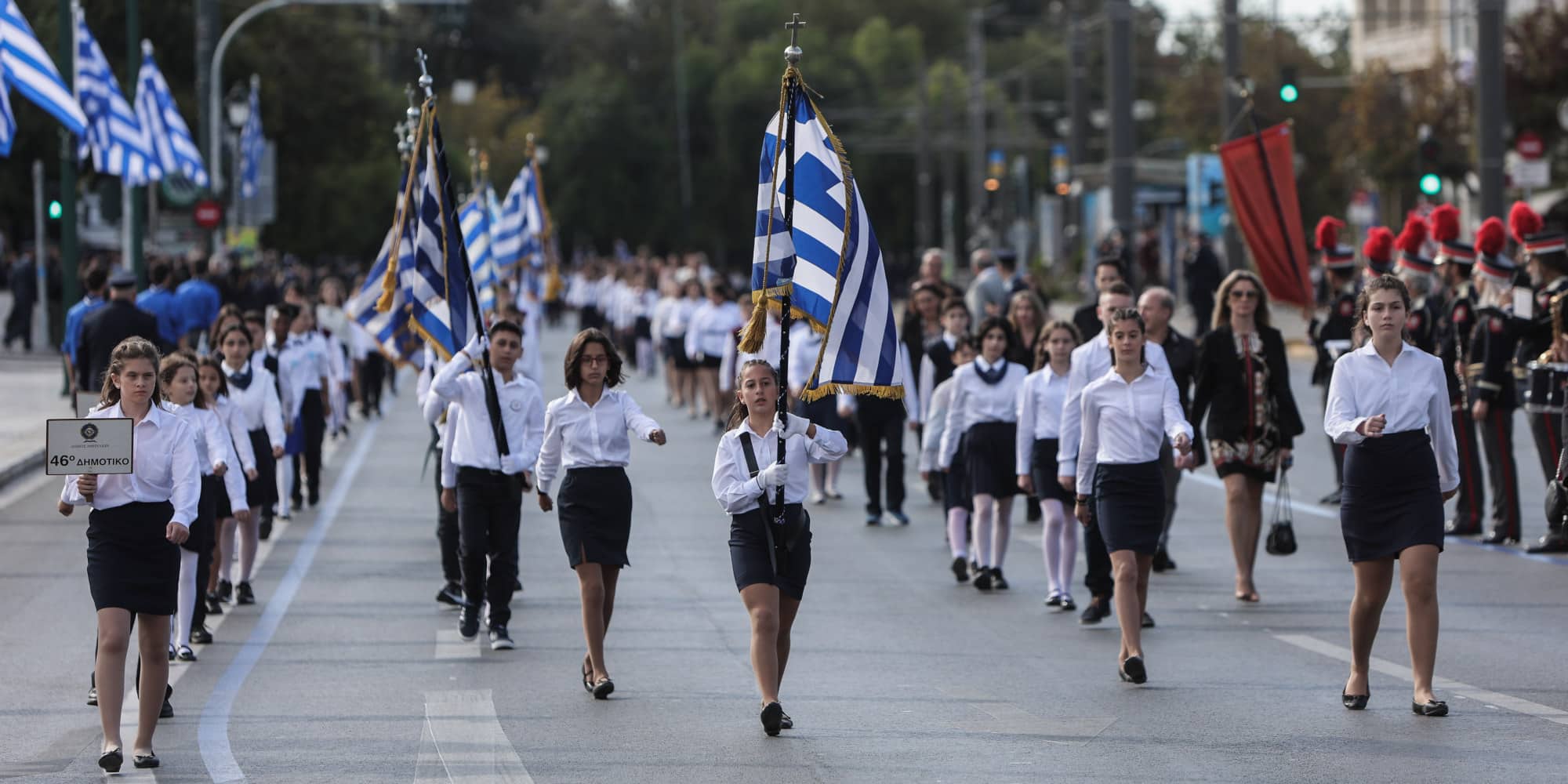 Η μαθητική παρέλαση στο κέντρο της Αθήνας