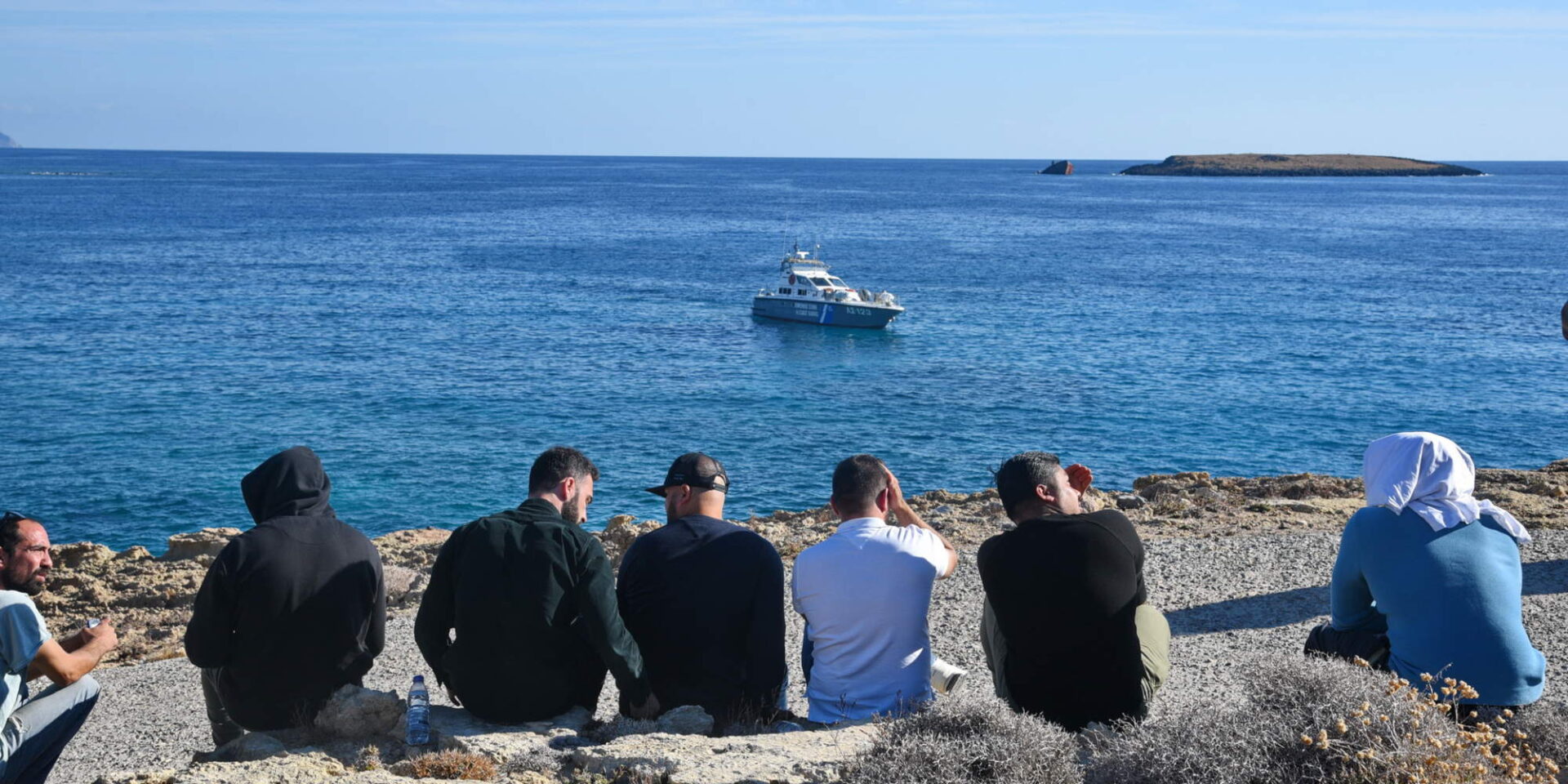 Συγγενείς αγνοουμένων από το ναυάγιο στα Κύθηρα