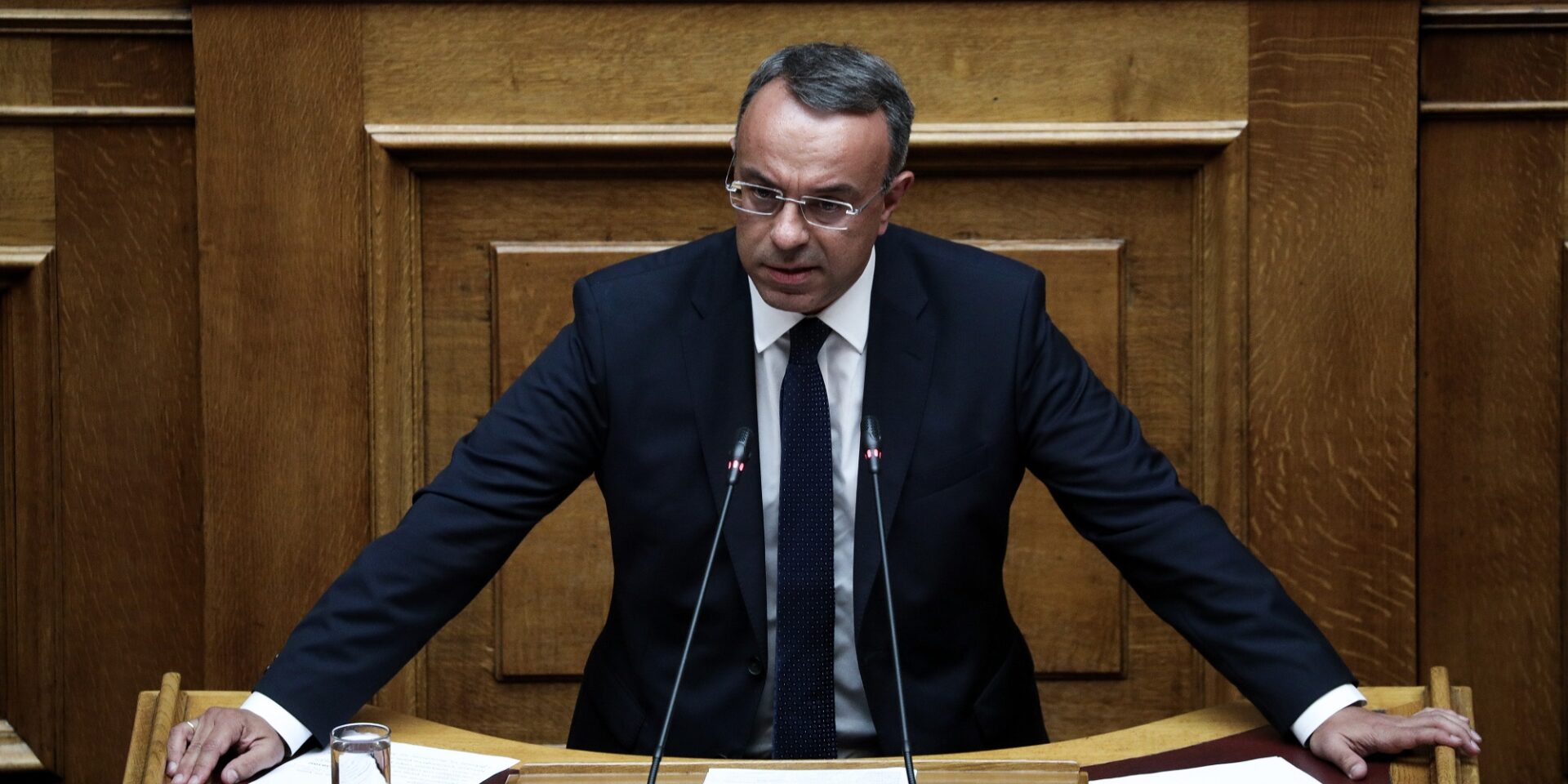 Ο Χρήστος Σταϊκούρας στο βήμα της Βουλής