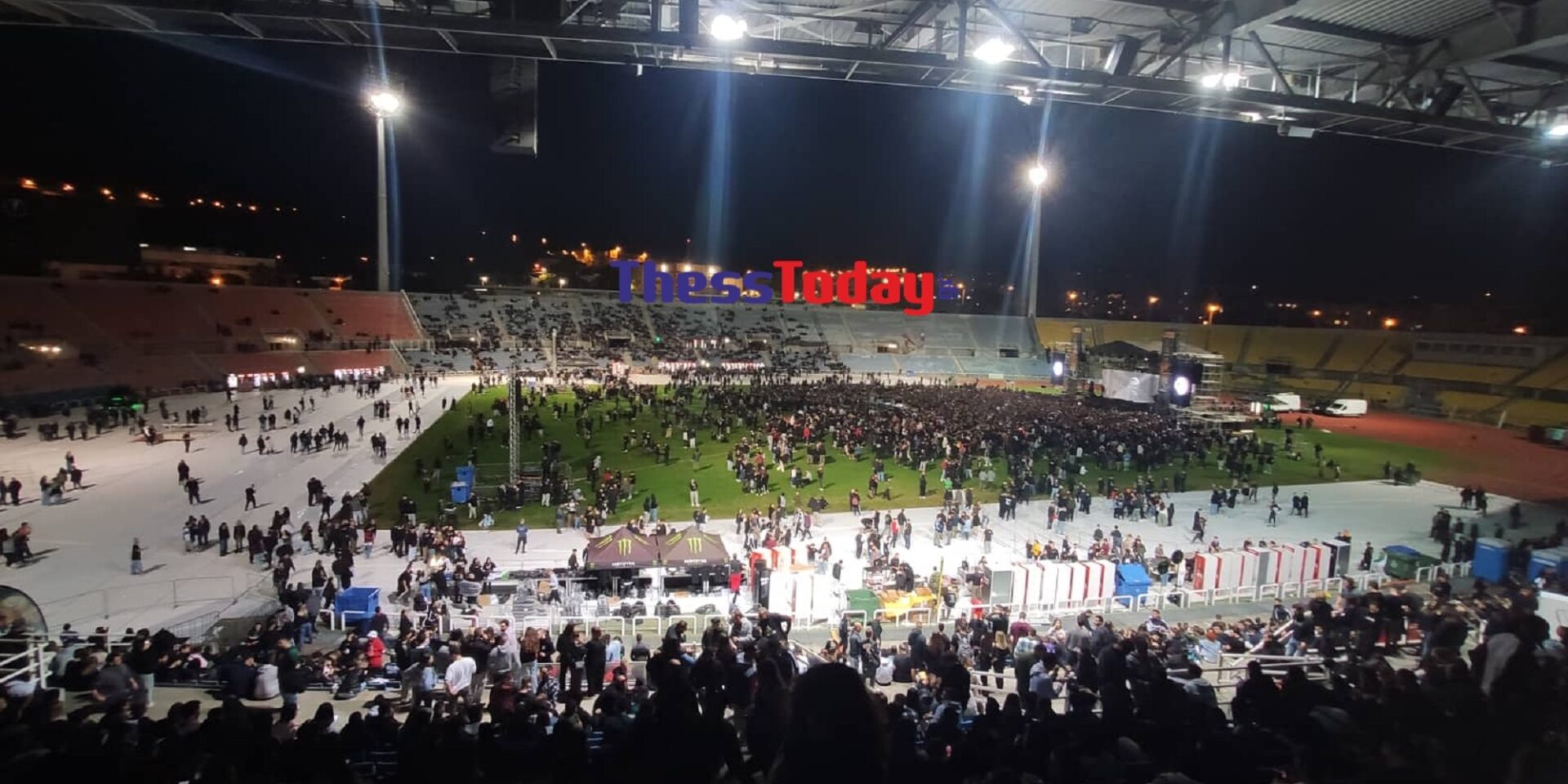 Κόσμος στο Καυταντζόγλειο για τη συναυλία του Λεξ