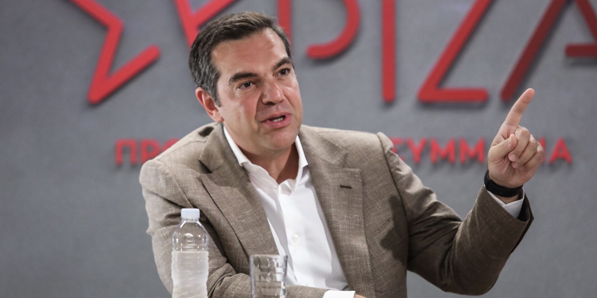 Ο Αλέξης Τσίπρας σε συνάντηση