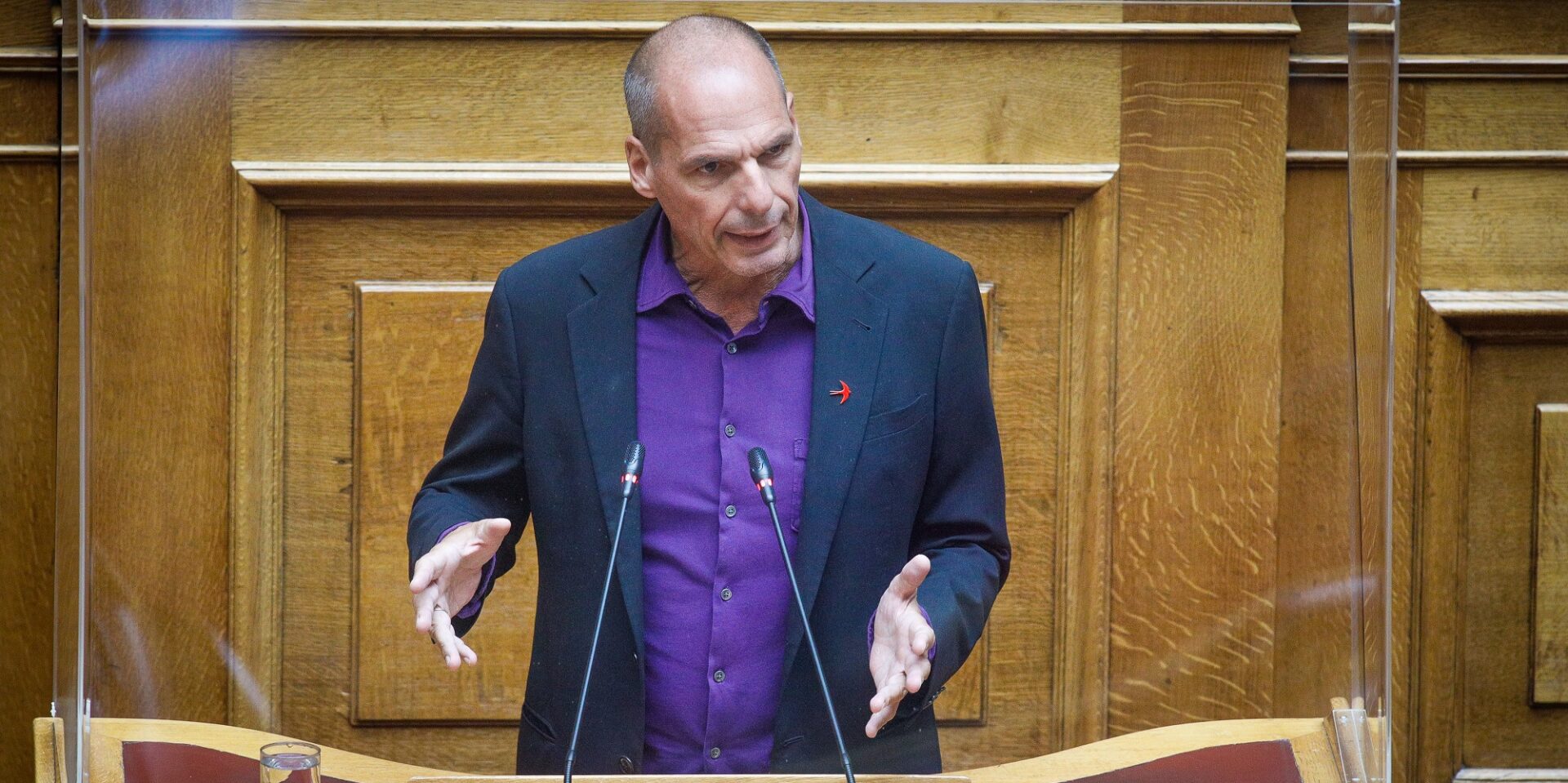 Ο γραμματέας του ΜέΡΑ25, Γιάνης Βαρουφάκης, στο βήμα της Βουλής