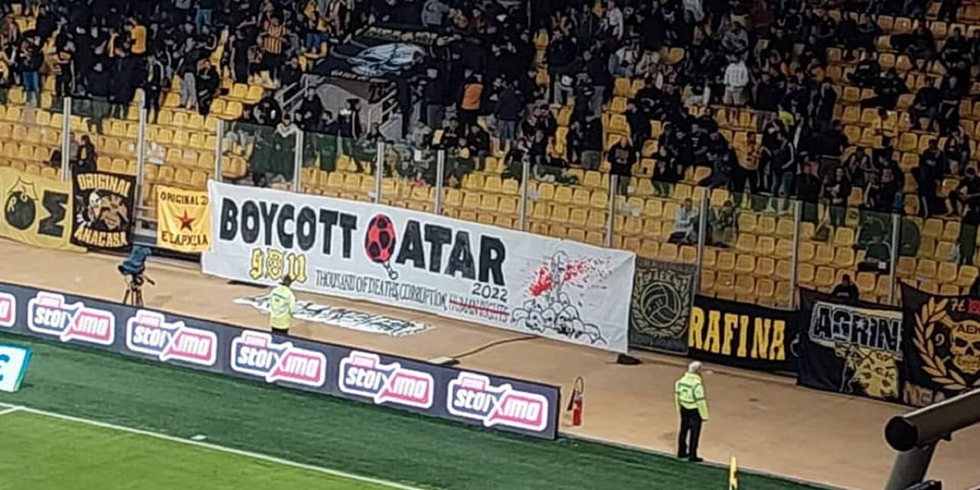 Το πανό της Original 21 για το Μουντιάλ 2022