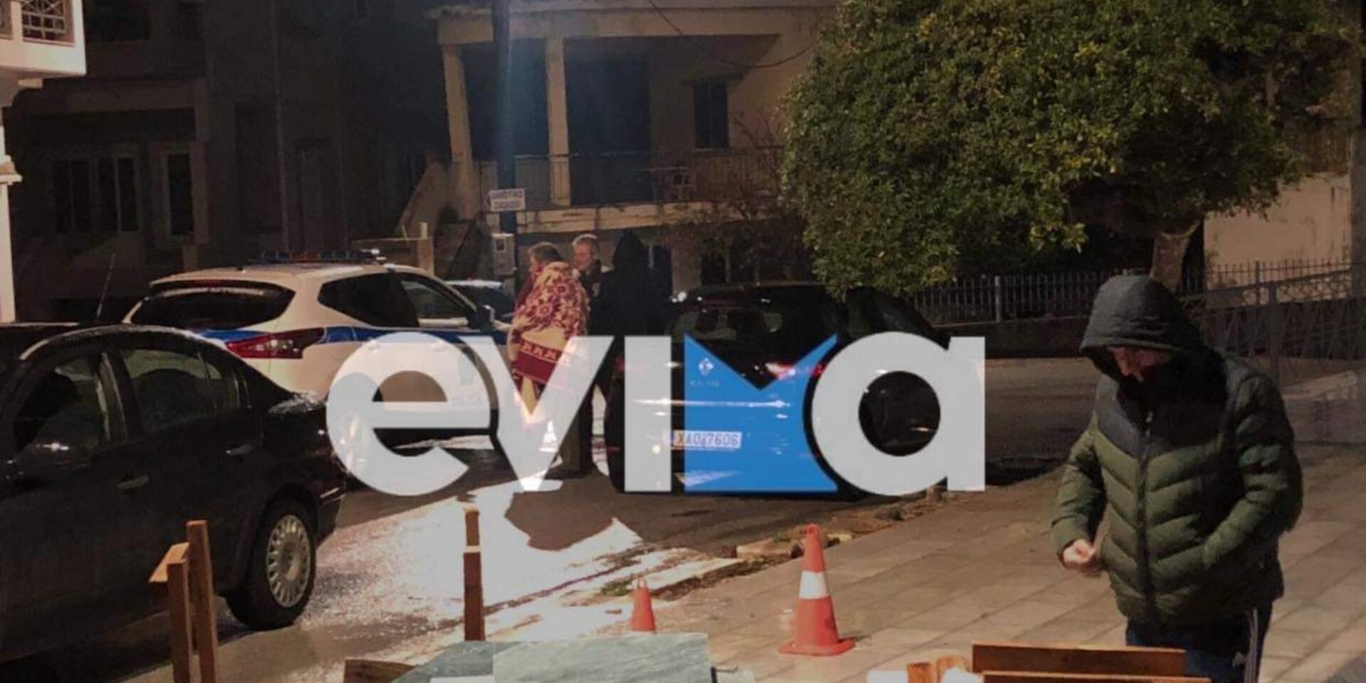 Κάτοικοι στους δρόμους μετά τον σεισμό στην Εύβοια