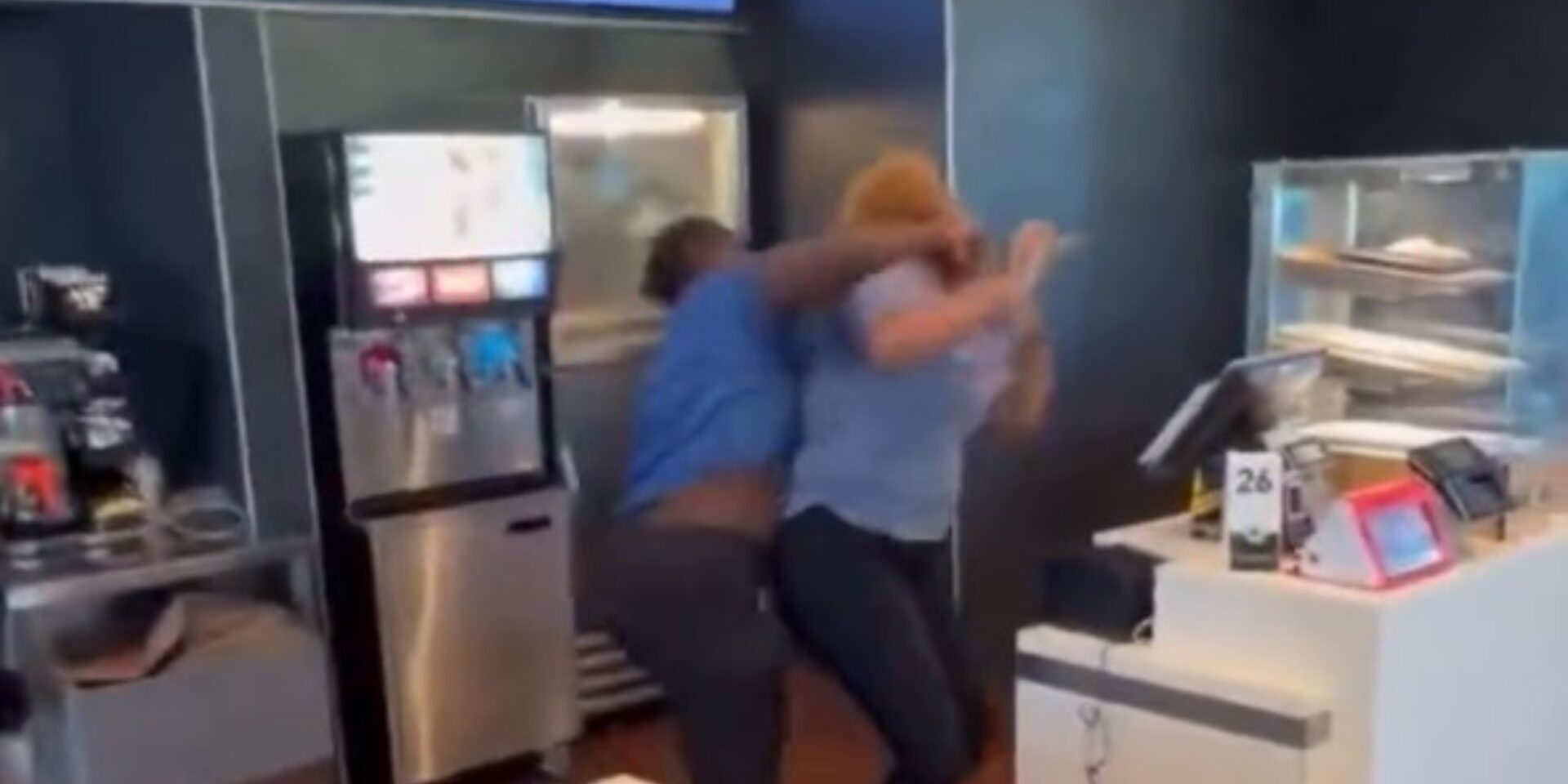 Εικόνα από το ξύλο στα McDonald's