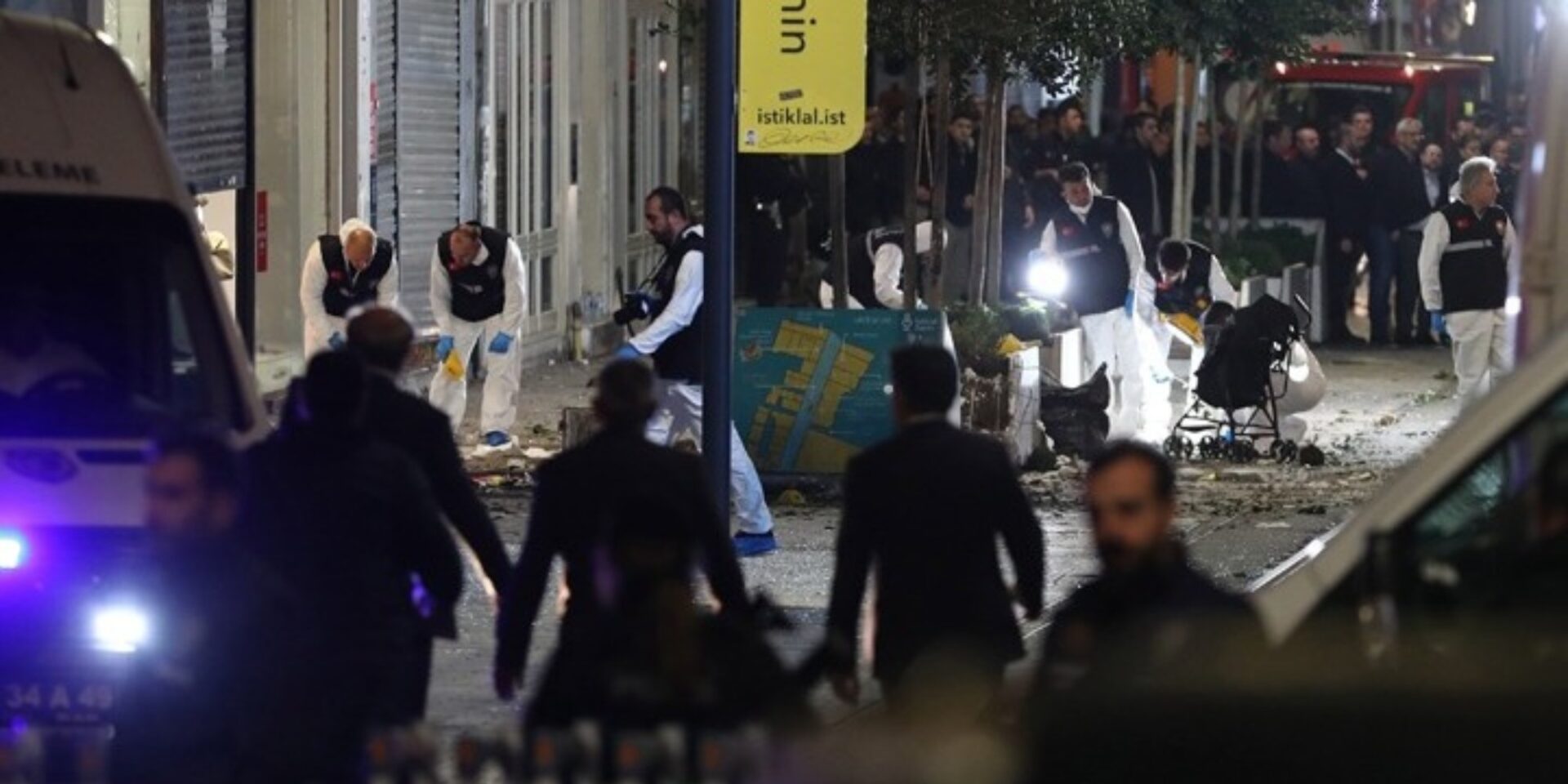 Εικόνα από το σημείο που έγινε το μακελειό στην Κωνσταντινούπολη