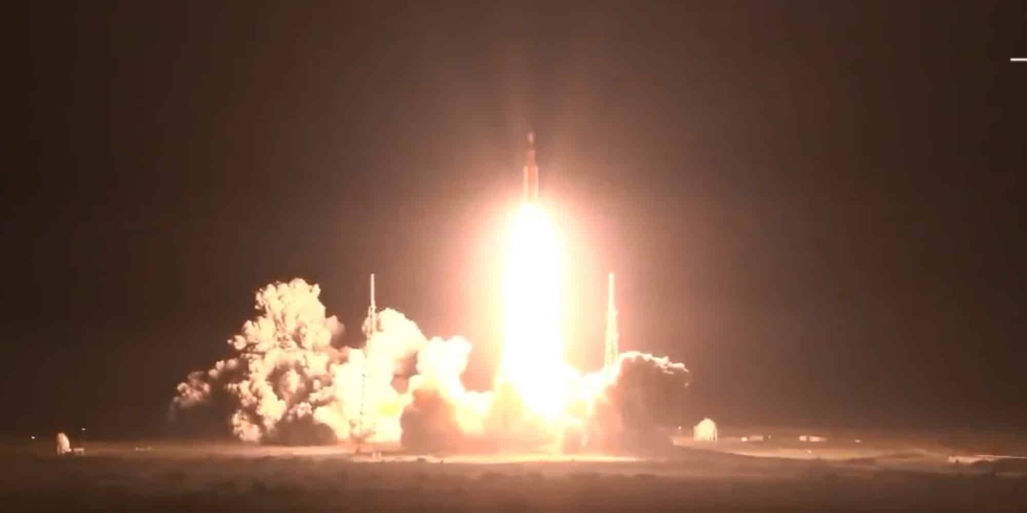 Η στιγμή που το Artemis 1 εκτοξεύτηκε