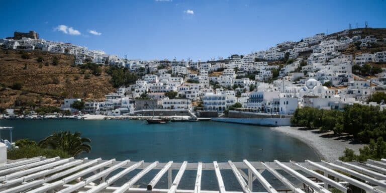 Η Αστυπάλαια, το κορυφαίο «μυστικό» νησί της Ελλάδας για τους Βρετανούς