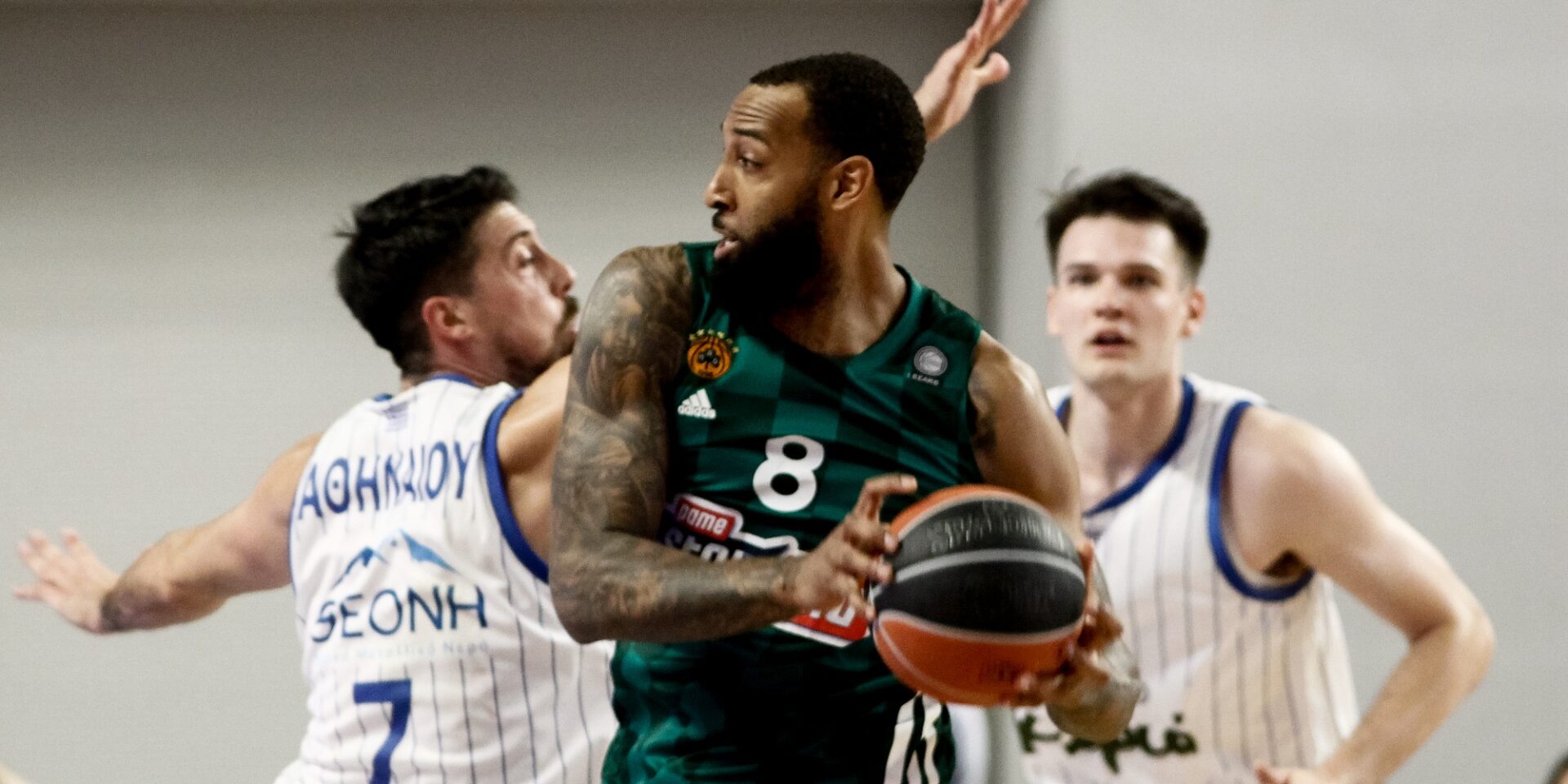Φάση από το Καρδίτσα-Παναθηναϊκός για την Basket League