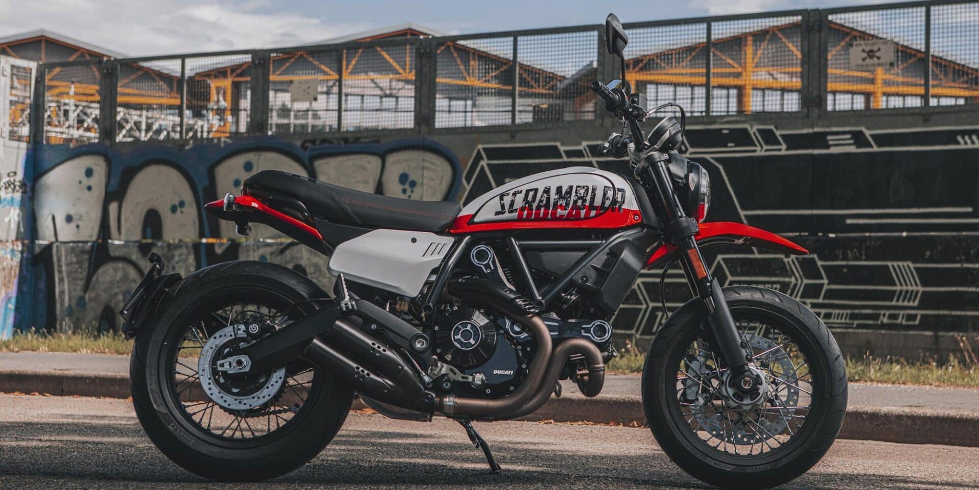 Παρουσιάστηκε η ανανεωμένη Scrambler Ducati