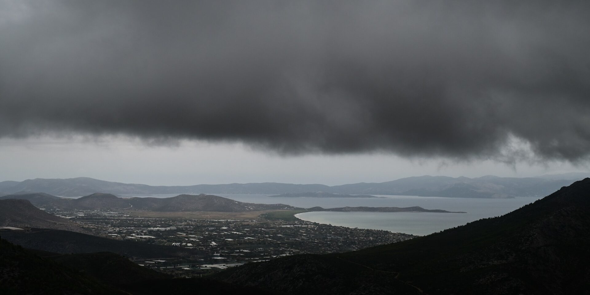 Shelf cloud στην Αττική από την κακοκαιρία Eva