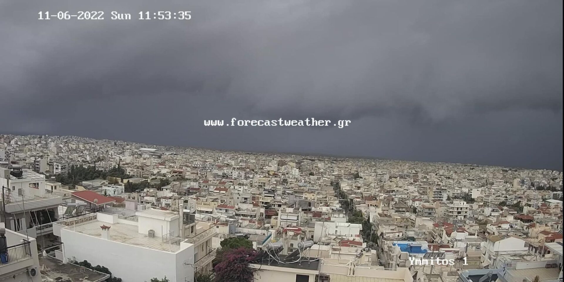 Η στιγμή που η κακοκαιρία Eva μπαίνει στην Αττική