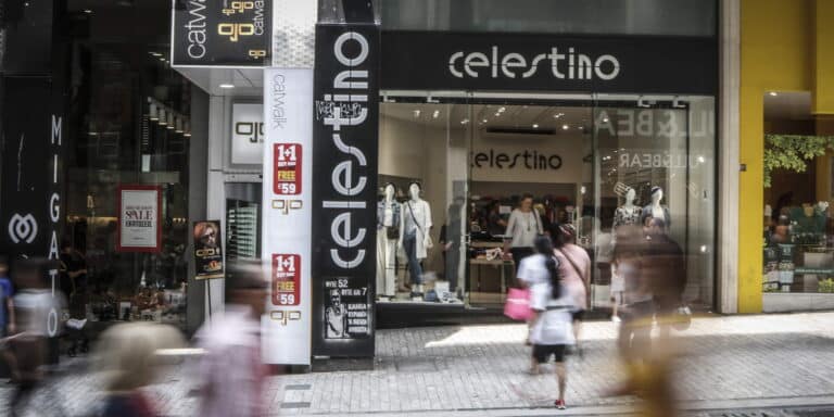Ανοικτά σήμερα τα καταστήματα: Το ωράριο λειτουργίας – Τι ισχύει για τα σούπερ μάρκετ