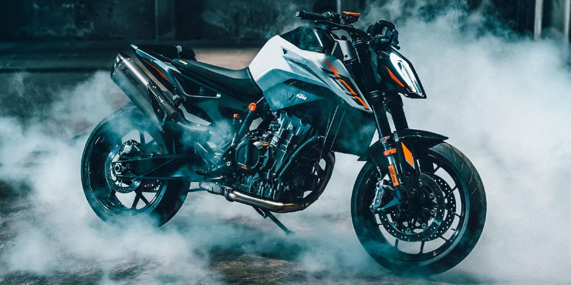 To KTM Duke 790