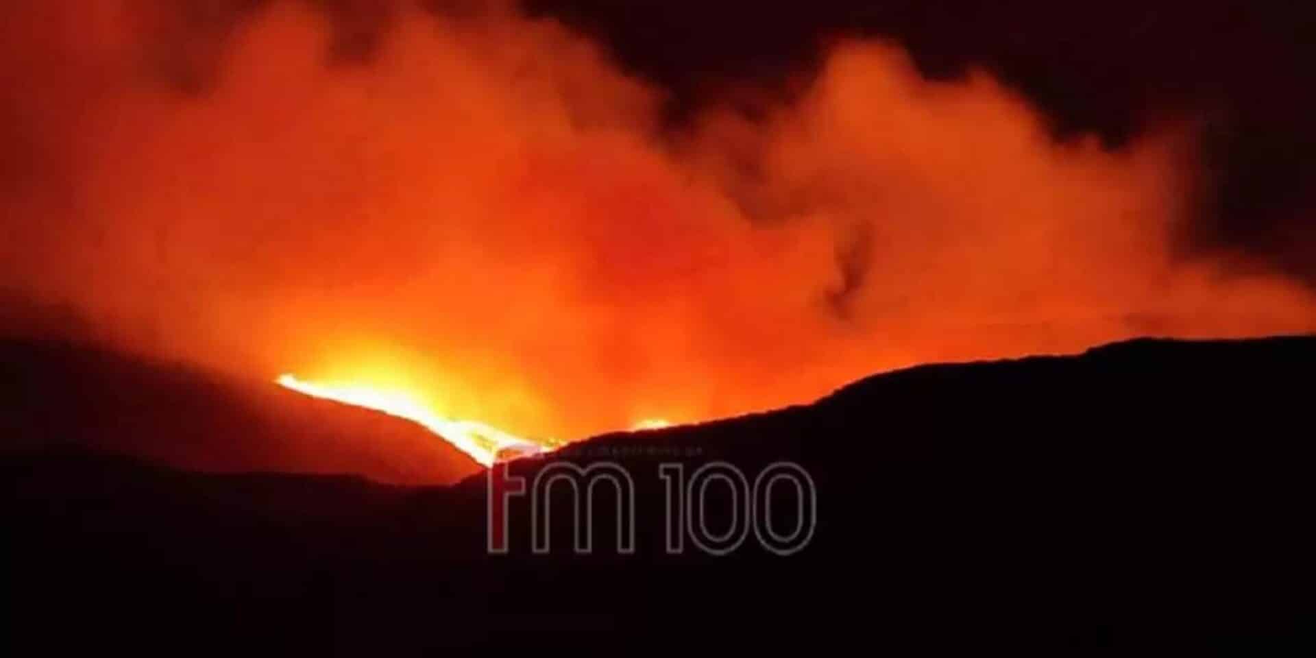 Εικόνα από τη φωτιά στη Λήμνο
