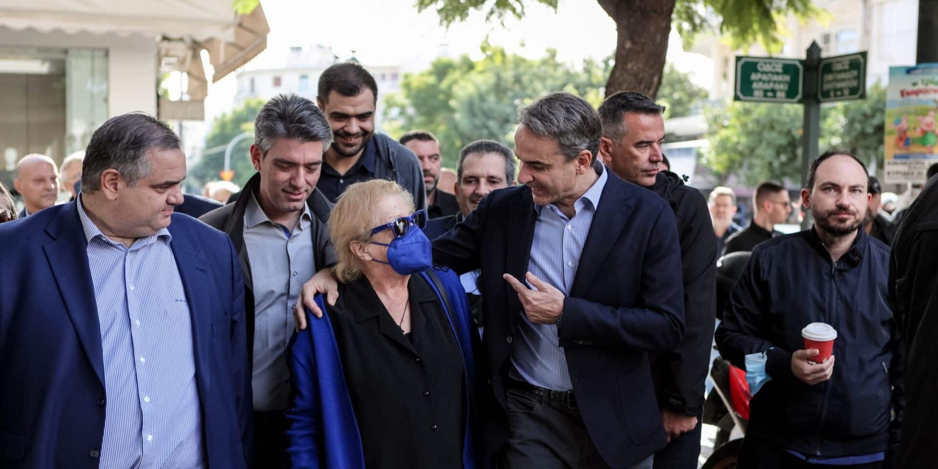 Ο Κυριάκος Μητσοτάκης στην επίσκεψή του στην Καλλιθέα