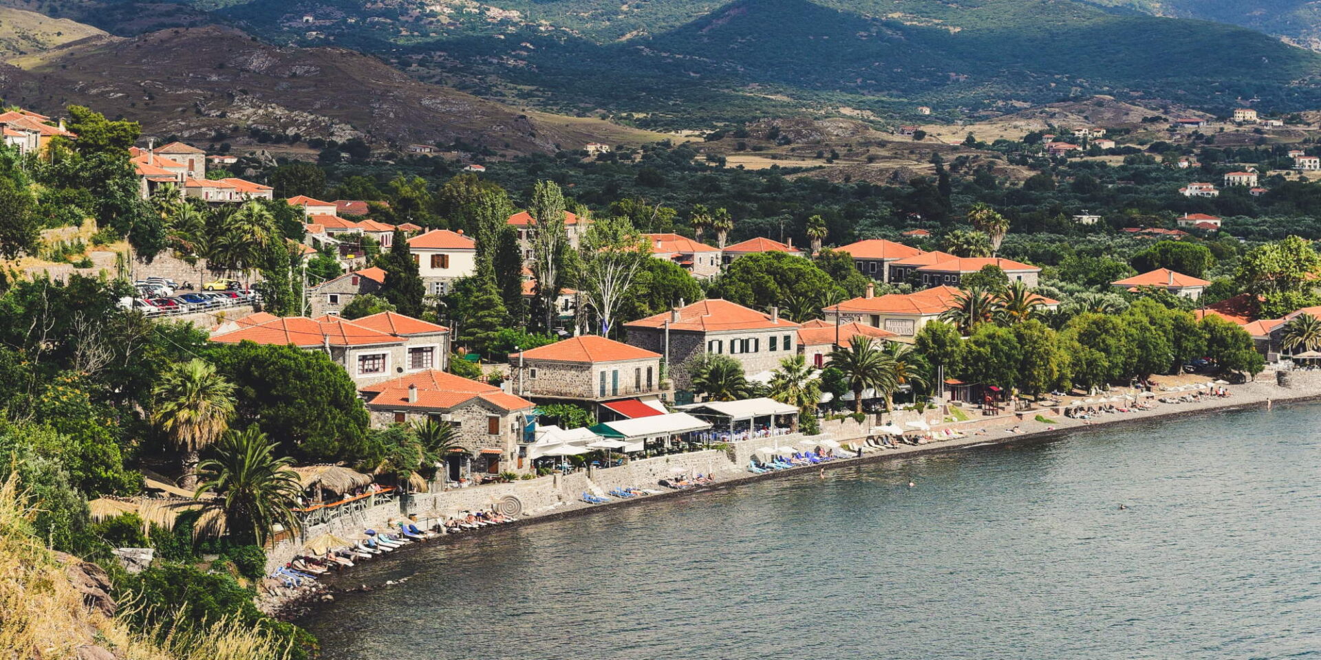 Πανοραμική εικόνα από παραλιακό μέρος στη Λέσβο