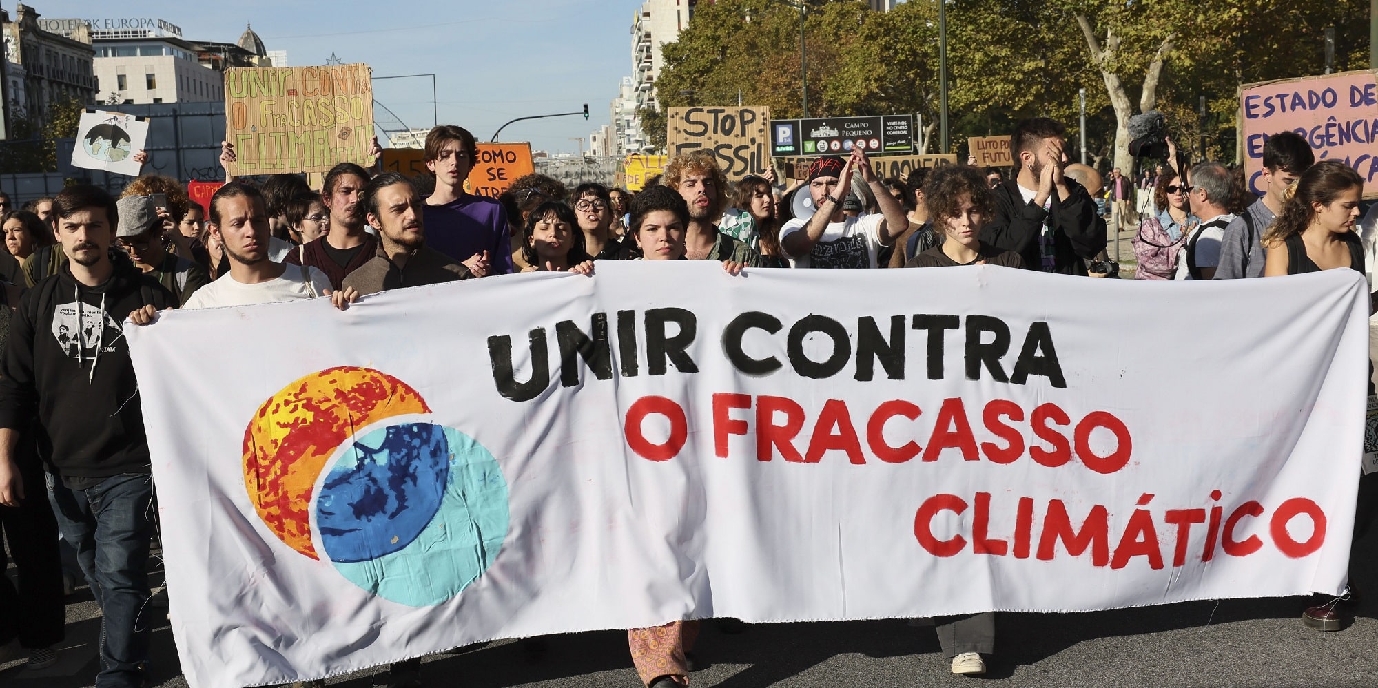 Μεγάλη διαδήλωση για το κλίμα στην Πορτογαλία