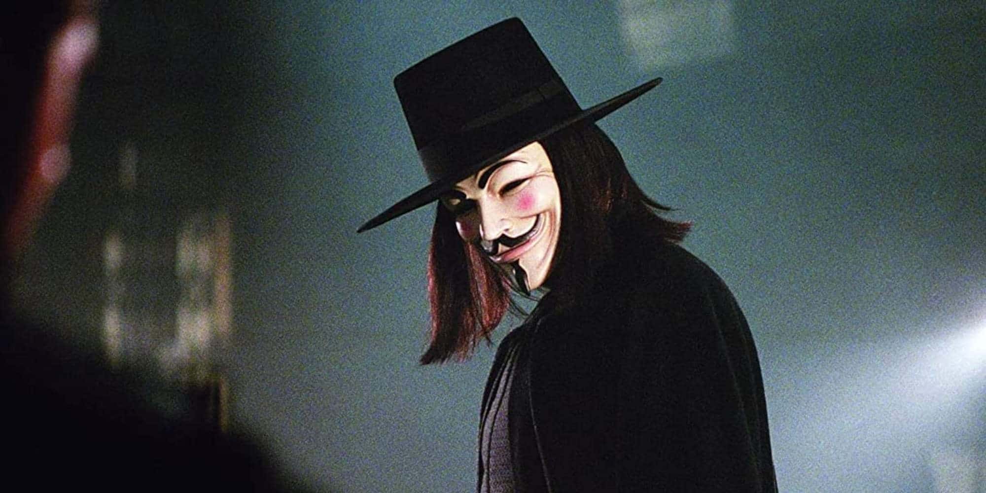 Σκηνή από την ταινία V for Vendetta όπου παρολίγον να παίξει ο Γιώργος Πυρπασόπουλος