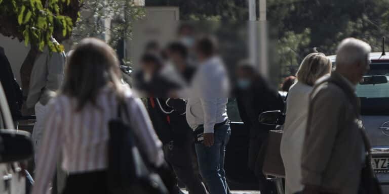 Βιασμός στα Σεπόλια: Ξεκίνησε η δεύτερη δίκη για τη σεξουαλική κακοποίηση της 12χρονης – Η μητέρα της επιτέθηκε σε κατηγορούμενους