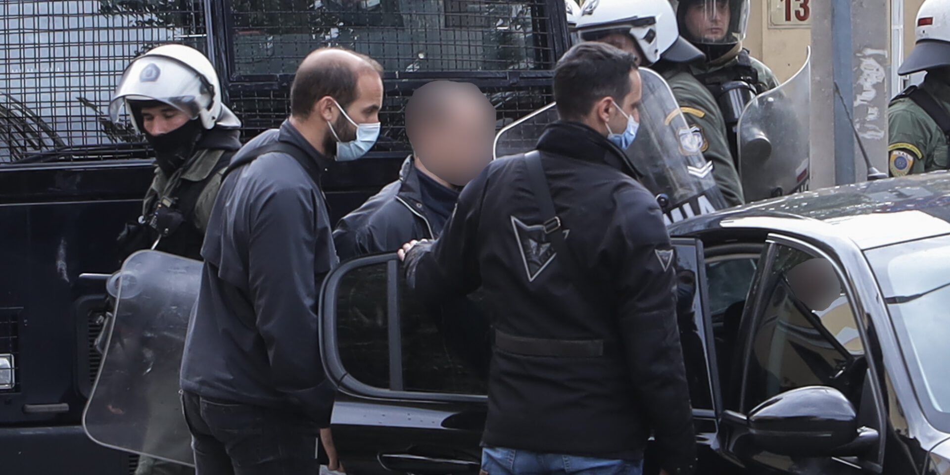 Σωρεία κατηγοριών απήγγειλε ο εισαγγελέας στο φερόμενο μέλος της οργάνωσης «Χιλιάδες ήλιοι της νύχτας»