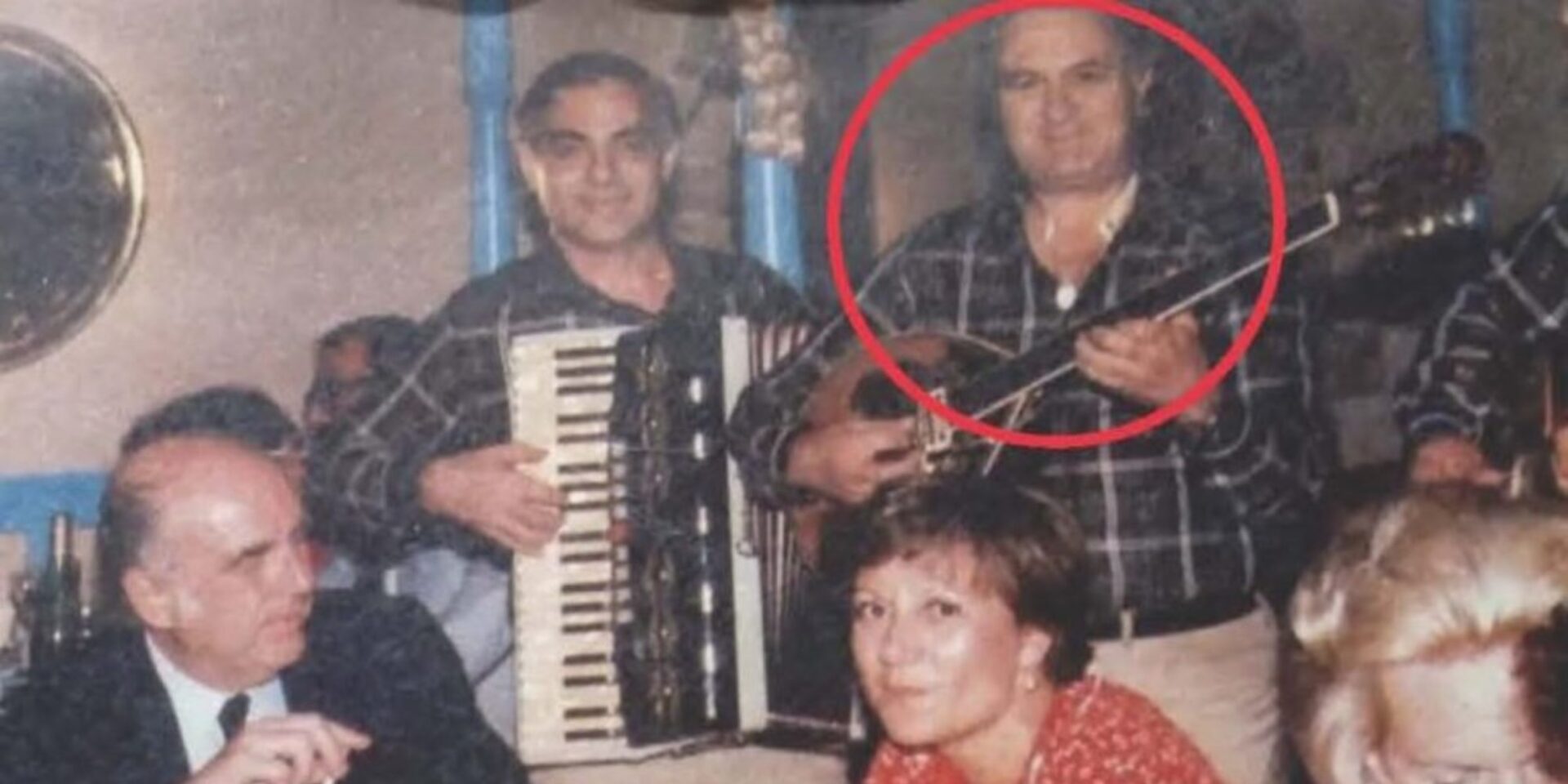 Ο τραγουδιστής Δημήτρης Μουζάς στον κύκλο