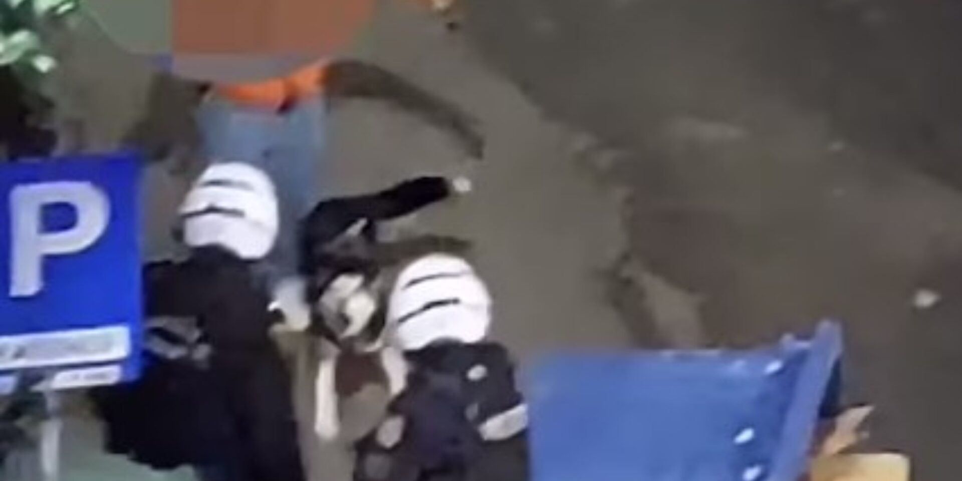 Εικόνα από την επίθεση στη Θεσσαλονίκη